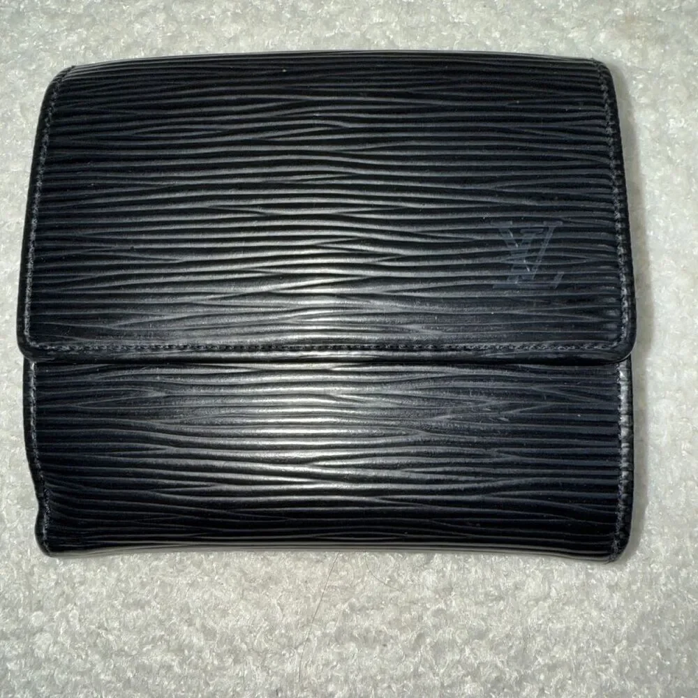 Louis Vuitton Epi Leather Wallet Color Black